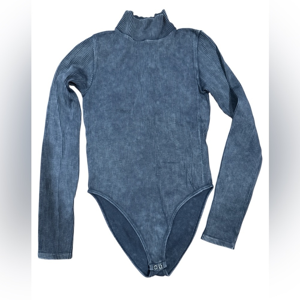 Forever 21 Ribbed Body Suit - Picture 6 of 7